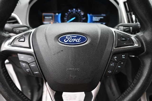 Used 2022 Ford Edge SEL AWD/4WD image 14