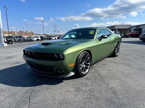 Used 2023 Dodge Challenger R/T Scat Pack w/ Scat Pack Stripe image 7