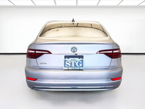 Used 2021 Volkswagen Jetta SE image 5