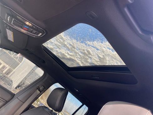 Used 2023 Jeep Grand Cherokee Altitude image 8