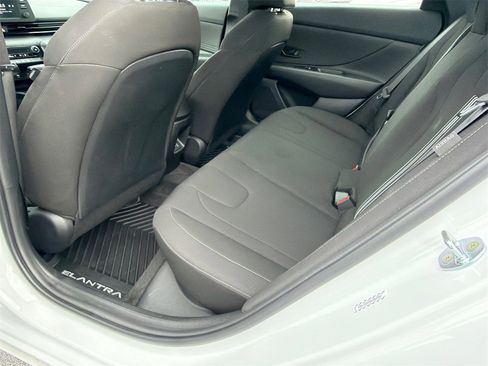 Certified 2025 Hyundai Elantra Sport image 20