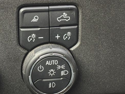 Used 2025 Chevrolet Silverado 2500 High Country AWD/4WD image 32