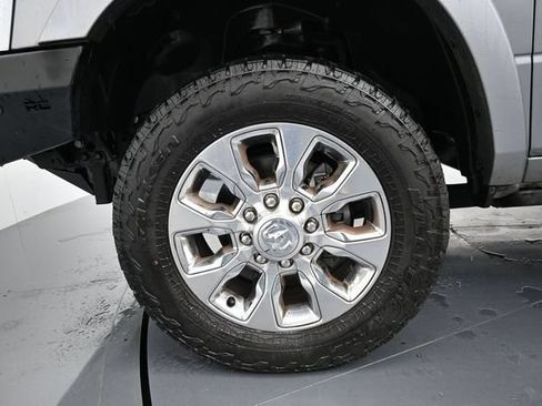 Used 2024 RAM 2500 Limited AWD/4WD image 9