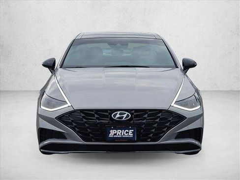 Used 2023 Hyundai Sonata SEL Plus FWD image 2
