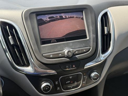 Used 2023 Chevrolet Equinox LS FWD image 28