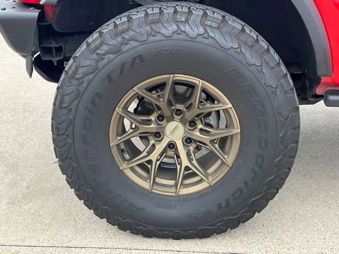 Used 2024 Ford Bronco Badlands image 29