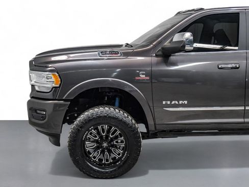 Used 2022 RAM 2500 Limited w/ Off Road Package image 10