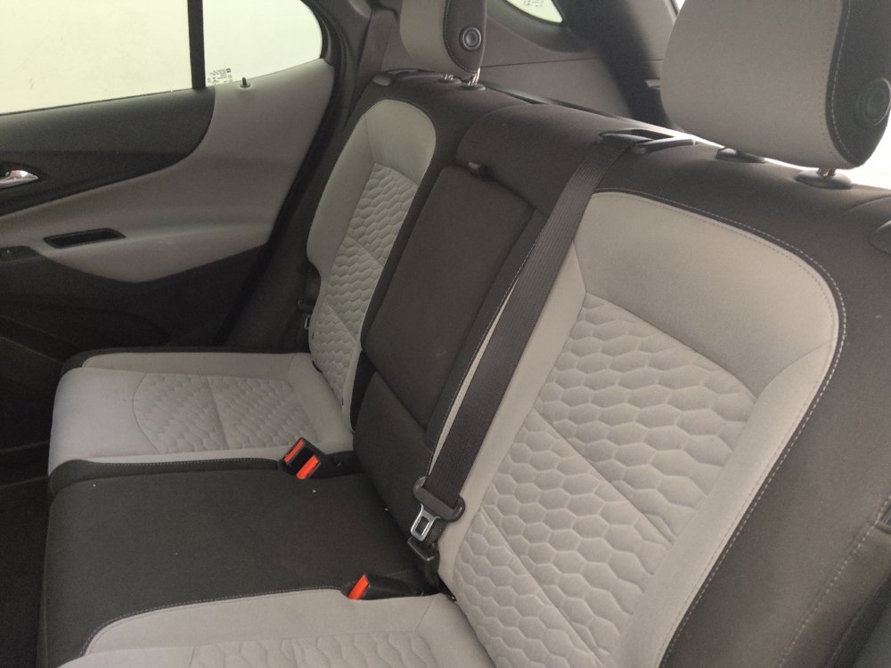 Used 2020 Chevrolet Equinox LS FWD image 18