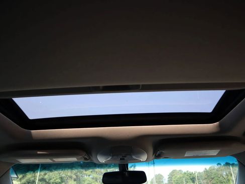 Used 2013 INFINITI JX35 AWD w/ Premium Pkg image 32