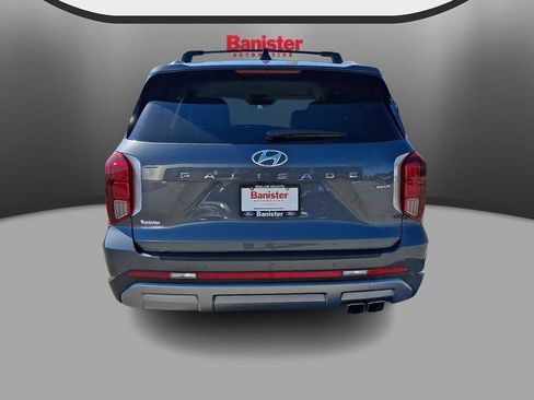 Used 2023 Hyundai Palisade SEL AWD/4WD image 5