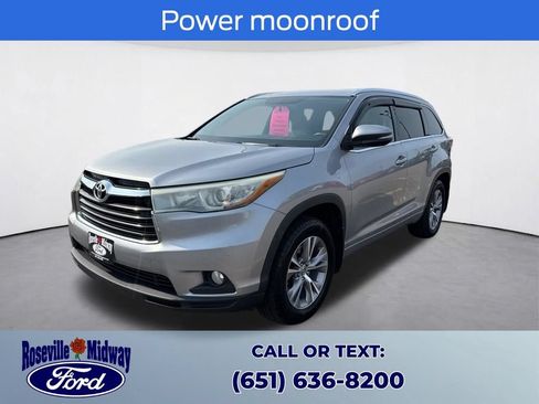 Used 2015 Toyota Highlander XLE AWD/4WD image 3