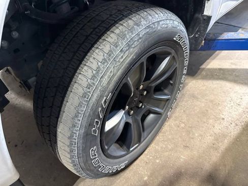 Used 2022 RAM 1500 Big Horn AWD/4WD image 11