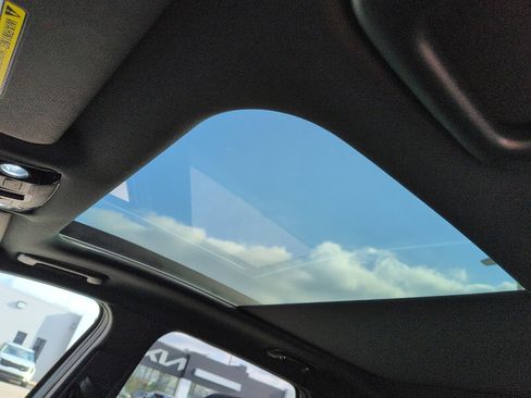 Used 2023 Kia Sportage X-Line w/ X-Line Premium Package image 10