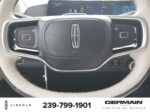 New 2026 Lincoln Navigator Reserve AWD/4WD image 23