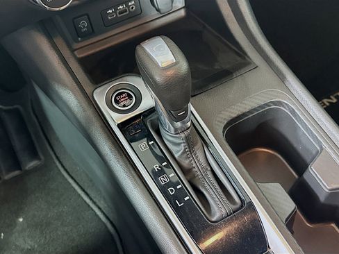 Used 2024 Nissan Sentra SV image 23