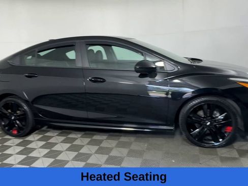 Used 2017 Chevrolet Cruze LT w/ Sun And Sound Package FWD image 3