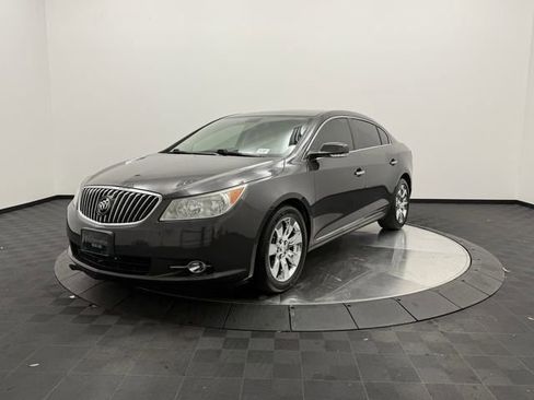 Used 2013 Buick LaCrosse Premium image 3