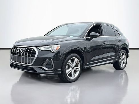 Used 2023 Audi Q3 2.0T Premium Plus AWD/4WD image 2