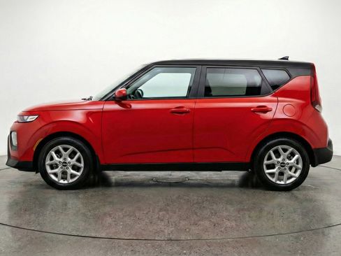 Used 2025 Kia Soul LX w/ LX Technology Package image 5