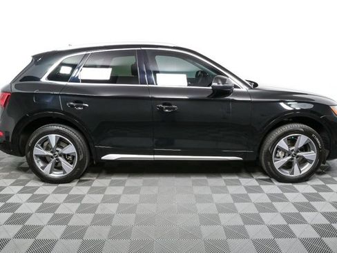 Used 2023 Audi Q5 2.0T Premium Plus w/ Premium Plus Package image 2