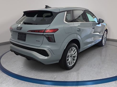 New 2026 Audi Q3 quattro 2.0T AWD/4WD image 5