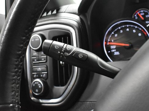 Used 2020 Chevrolet Silverado 1500 LT AWD/4WD image 12