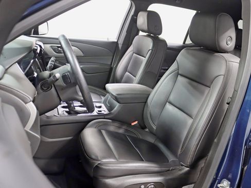 Used 2023 Chevrolet Traverse LT w/ Midnight/Sport Edition AWD/4WD image 21
