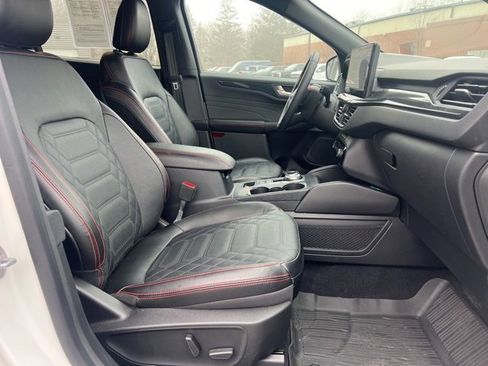 Used 2023 Ford Escape ST-Line Elite w/ Premium Technology Package image 11