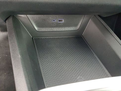 New 2026 Chevrolet Equinox LT w/ Safety and Technology Package FWD image 18
