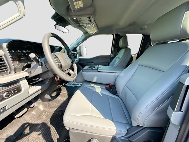 New 2026 Ford F550 4x4 Supercab Super Duty image 12