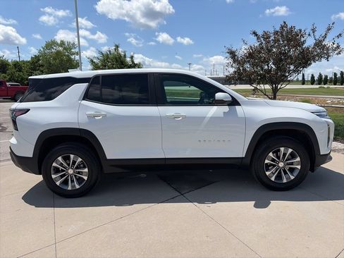 Used 2026 Chevrolet Equinox LT FWD image 15