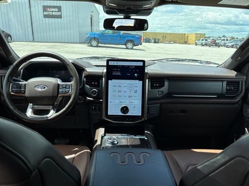 Used 2022 Ford Expedition Max King Ranch AWD/4WD image 29