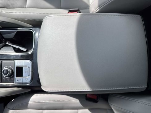 Used 2024 Kia Telluride S w/ S Sunroof Package image 29