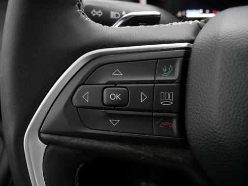 Certified 2023 Jeep Grand Cherokee Limited w/ Luxury Tech Group II image 26