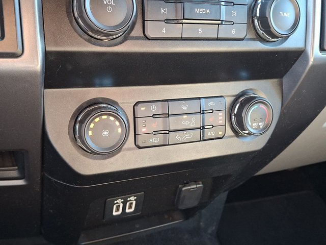 Used 2019 Ford F150 XLT w/ Equipment Group 302A Luxury AWD/4WD image 19