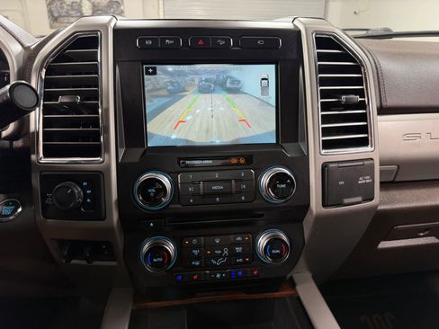 Used 2017 Ford F250 King Ranch w/ King Ranch Ultimate Package image 23