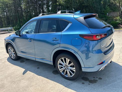 Used 2024 MAZDA CX-5 Signature AWD/4WD image 3