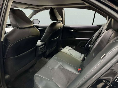 Used 2020 Toyota Camry XSE FWD image 29