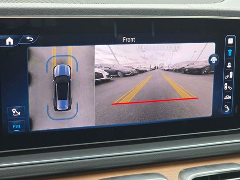 Used 2024 Mercedes-Benz GLS 450 4MATIC image 49