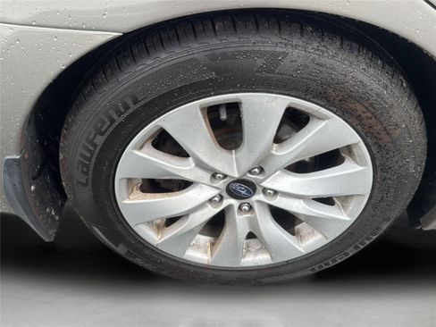 Used 2017 Subaru Legacy 2.5i Premium AWD/4WD image 27