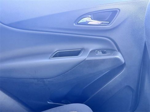 Used 2022 Chevrolet Equinox LT image 23