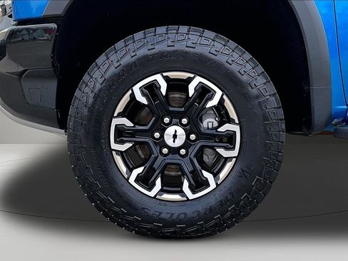 Used 2022 Chevrolet Silverado 1500 ZR2 w/ Technology Package image 34