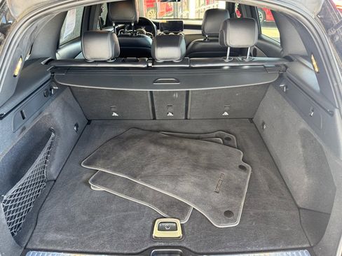 Used 2022 Mercedes-Benz GLC 300 4MATIC w/ Premium Package Lite image 18