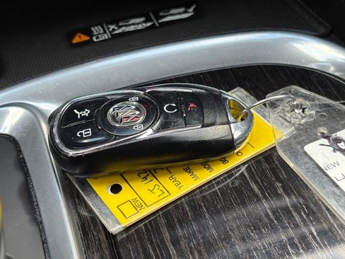 Used 2020 Buick Enclave Avenir w/ Avenir Technology Package image 41