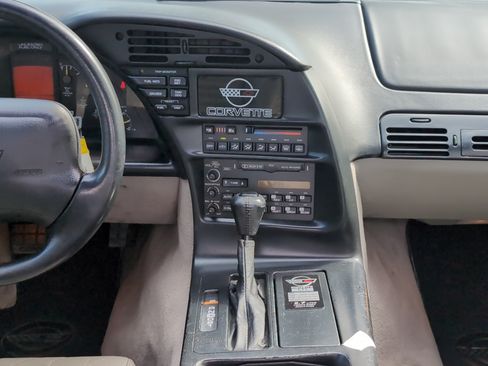 Used 1995 Chevrolet Corvette Coupe RWD image 25