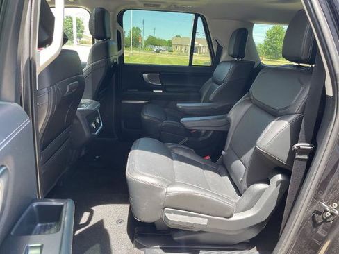Certified 2025 Ford Expedition Max Platinum AWD/4WD image 11