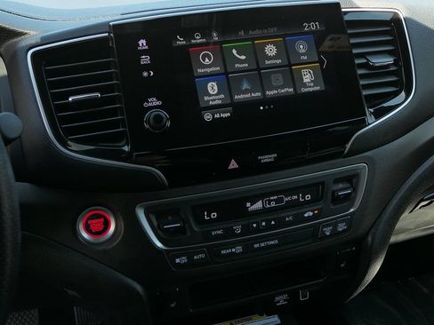 Used 2023 Honda Passport TrailSport image 17
