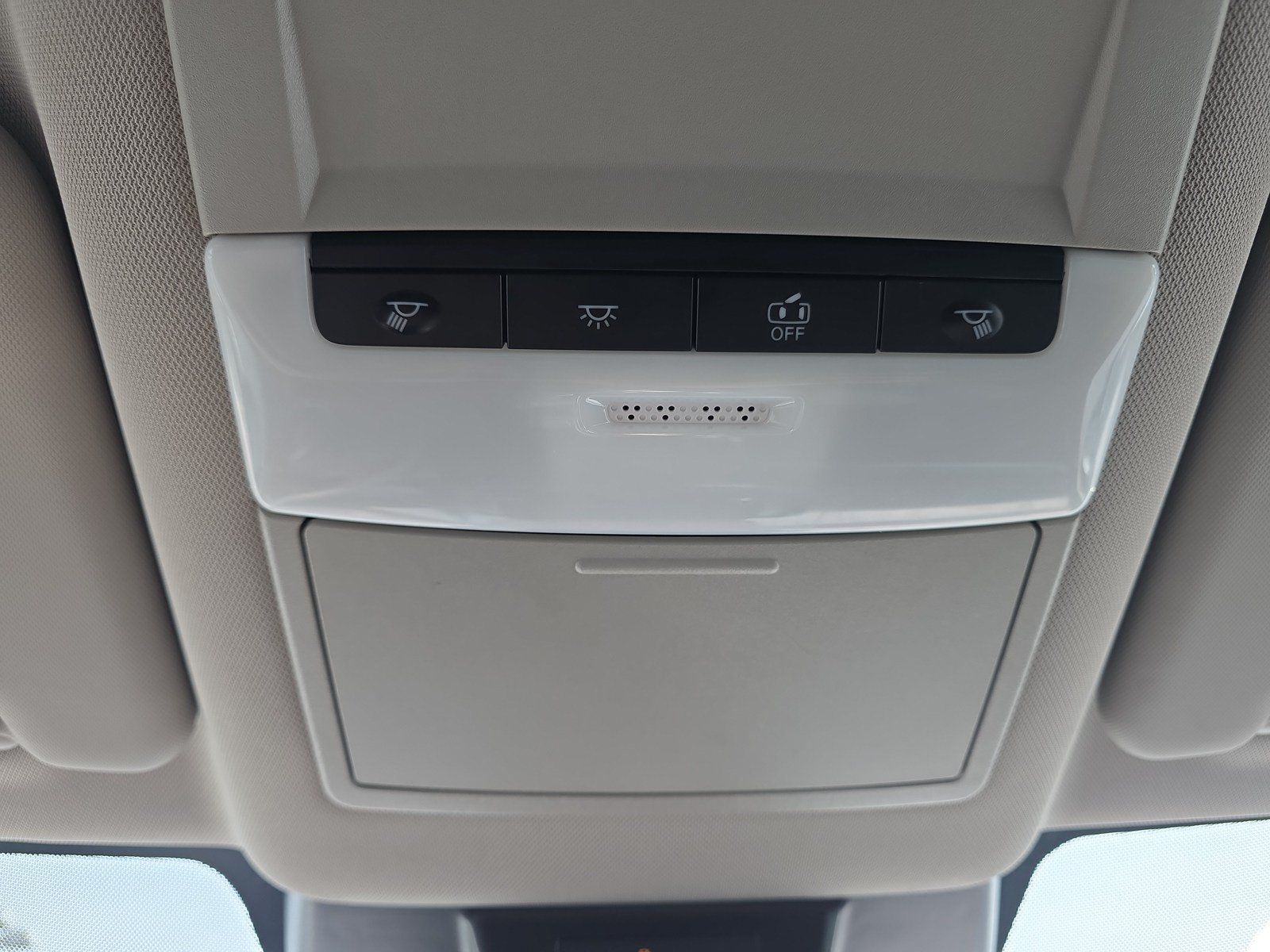 Used 2023 Nissan Rogue S AWD/4WD image 32