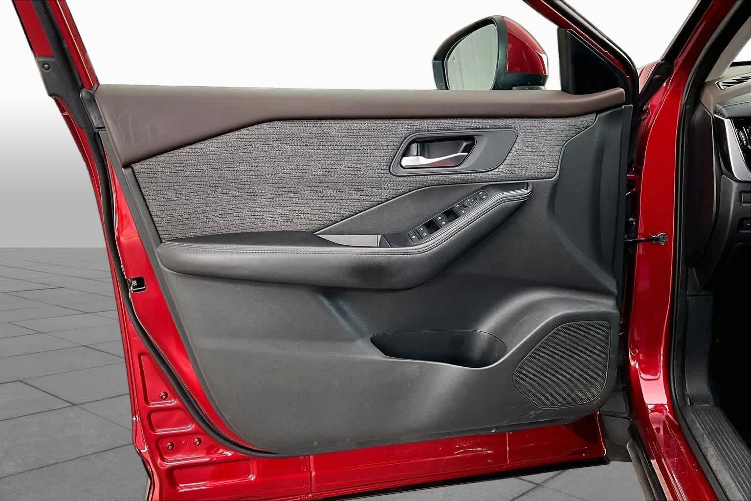 Certified 2021 Nissan Rogue SV AWD/4WD image 21