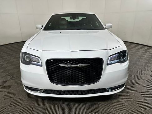 Used 2018 Chrysler 300 S w/ 300S Premium Group AWD/4WD image 8